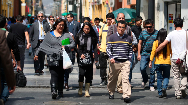 Más del 50% de peruanos se encuentra insatisfecho con la democracia